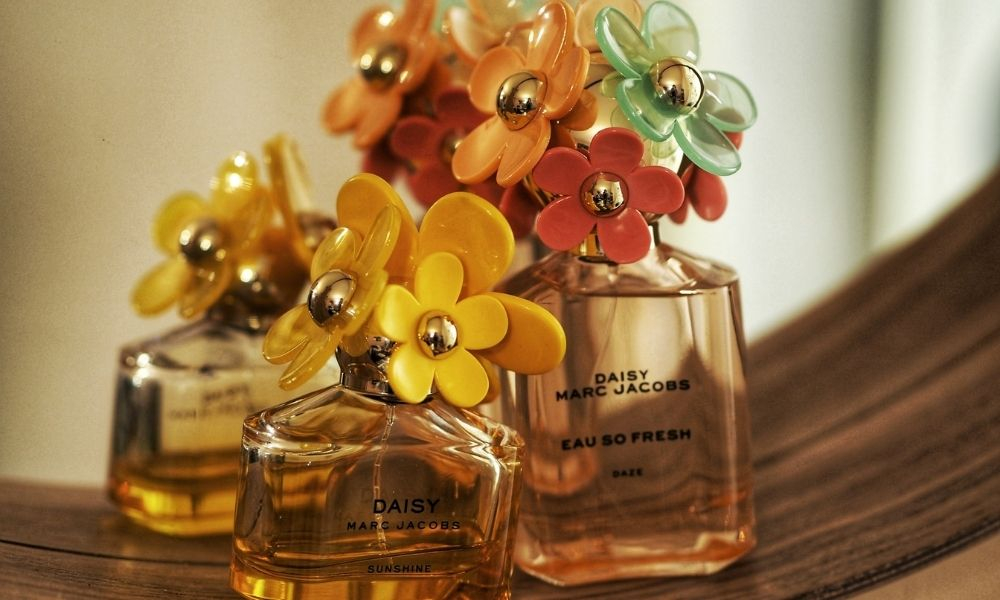 The 9 Best Marc Jacobs Perfumes That Are So Flattering