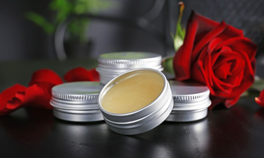 How to use solid perfume? Our user guide