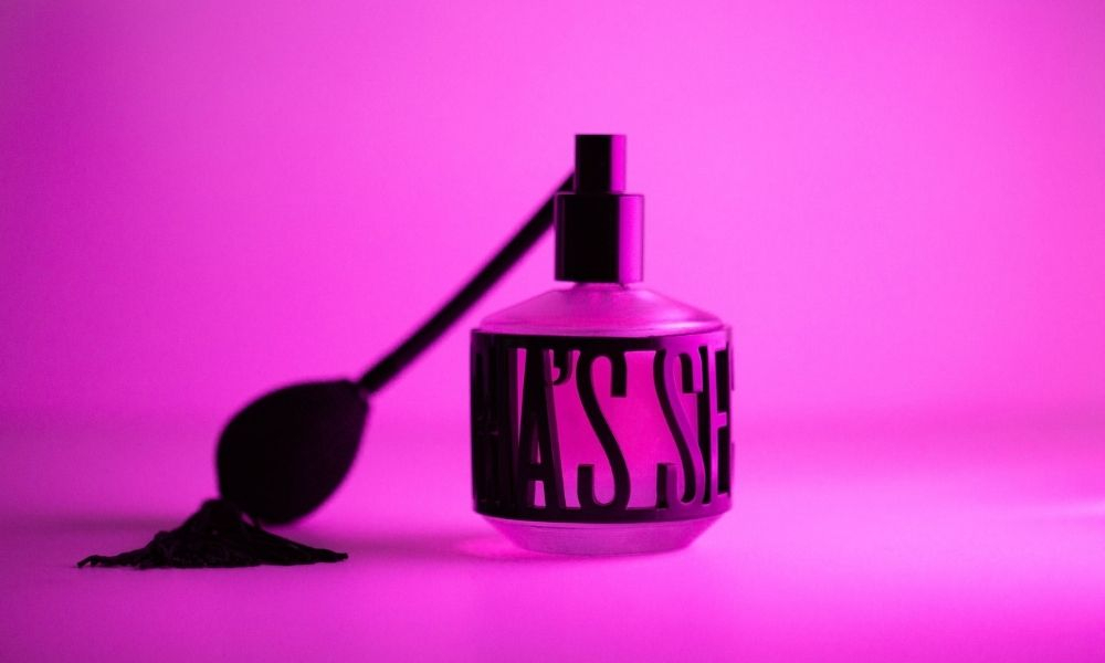 Perfume in a purple bottle, Top 5 most popular colognes with this packaging