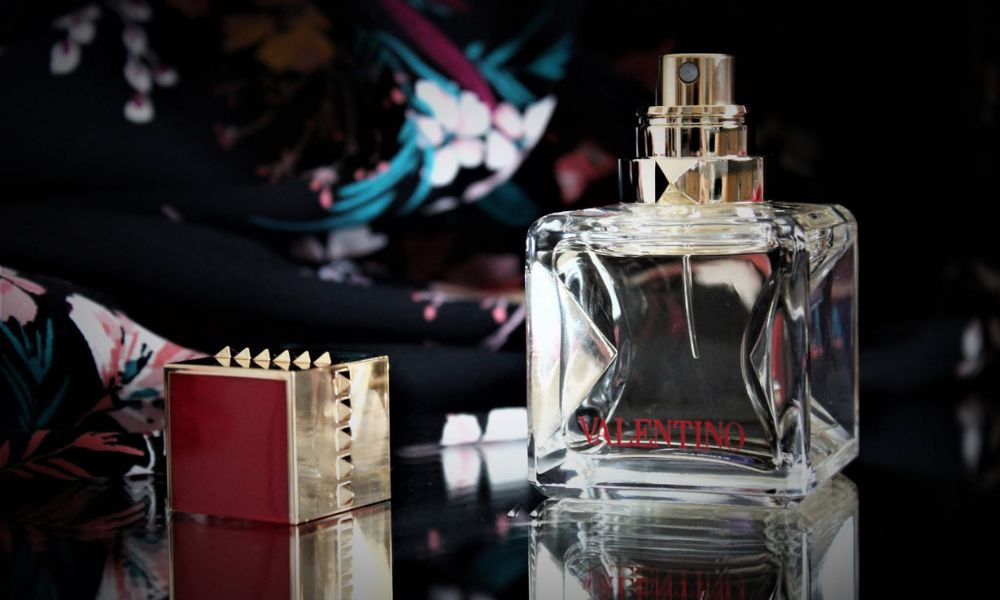 Voce Viva Valentino dupe, 4 best similar perfumes as an alternative
